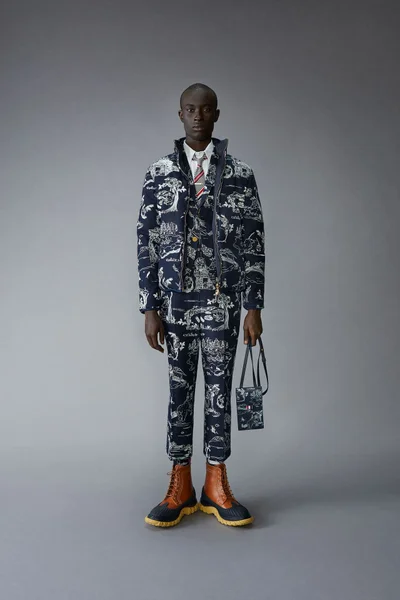 Look 18